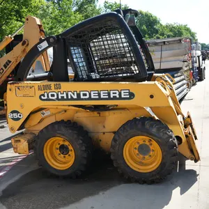 John Deere 250 Skid Steer