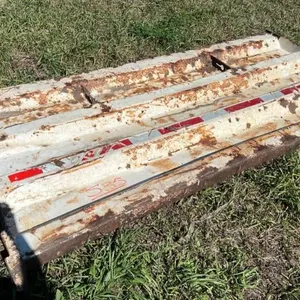 Arnes tail gate for end dump gravel trailer