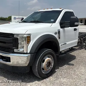 2019 Ford F550 Super Duty truck cab and chassis