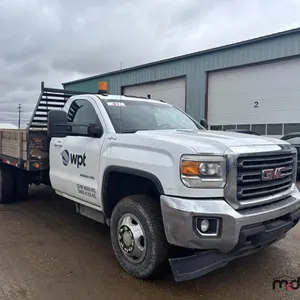 2015 GMC 3500HD Deck Truck
 UNRESERVED