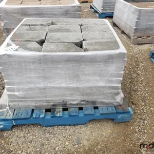 Bundle of Approx. 12" x 8" x 2 1/2" Patio Stones 
 UNRESERVED