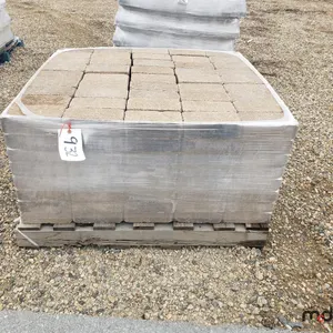 Bundle of Approx. 8" x 4" x 2 1/2" Patio Stones 
 UNRESERVED