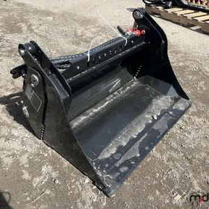 2025 Giyi XKH39 Mini Skid Steer 4-In-1 Bucket Attachment
 UNRESERVED