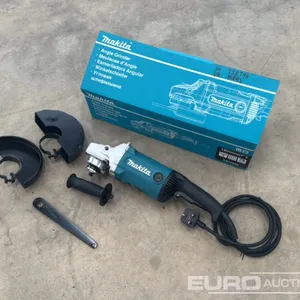 Unused Makita GA7090N 
