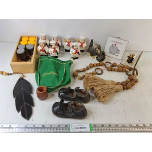 Salt/Pepper Shakers, Kitten Statue, Little Girl Shoes