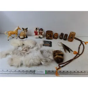 Matching Wooden Napkin Holder, Toothpick Holder, Salt/Pepper Shaker & Coin Jar & Various Fur Pieces