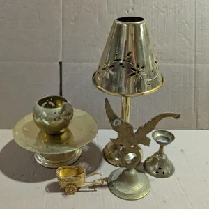 lot of Vintage Brass Décor (Lamp Design, Eagle, stand, and etc.)