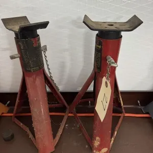 Two 1-1/2 ton stand.