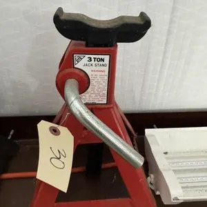 One 3 Ton Jack stand. Does not have a match.