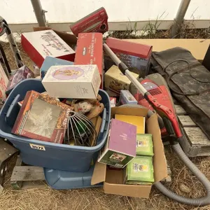 Pallet of Various Ornaments & Vacuum Cleaner