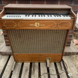 Briscoe B-3440 Piano