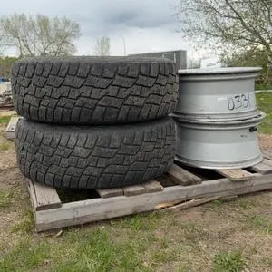 Chrome  Dodge tires & rims 275/60R20
