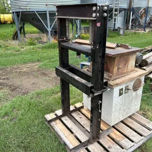 HYDRAULIC PRESS