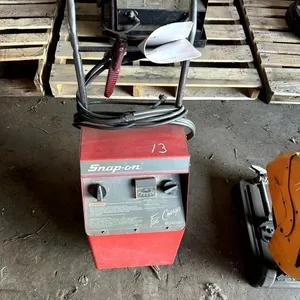 SNAP-ON BATTERY CHARGER