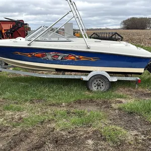 2006 18.5ft Bayliner in/out board 13.5HP *Needs a Starter*