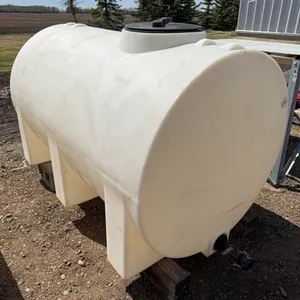 500 gallon Poly Water Tank w/ Brass Ball Valve (Have only ever had rain water inside)