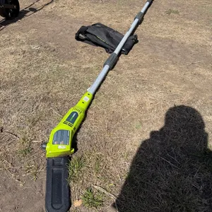 Greenworks 120V Tree Trimmer (Collapsable)