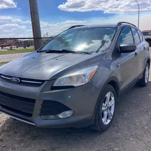 2014 Ford Escape Grey SUV  s/n: 1FMCU9GXXEUD33536