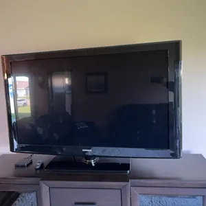52” Samsung TV