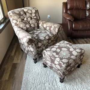 Floral Sitting Chair w/ Ottoman