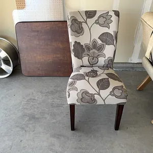 Sitting chair