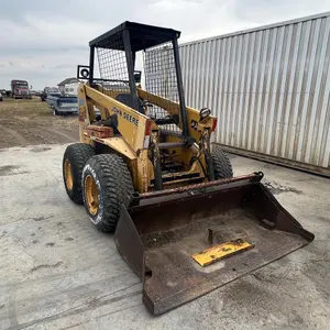 John Deere L24AK Skid Steer
 UNRESERVED