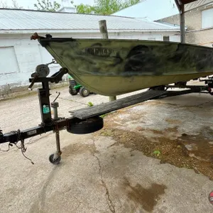 Fishing Boat w/ Trailer