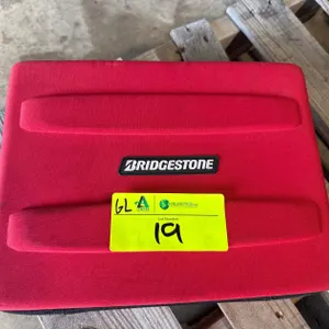 Emergency Roadside Assistance Kit