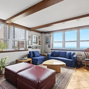 Milwaukee East Side Condo – Marina & Lake Michigan Views