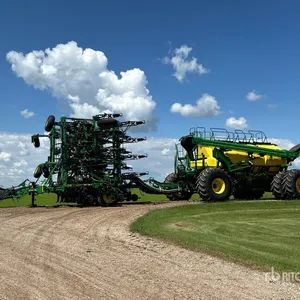 2022 John Deere P556 56 ft Air Drill