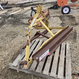 5' 3PT Hitch Cultivator Attachment
 UNRESERVED