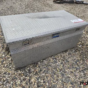 4'x2'x20" Truck Toolbox
 UNRESERVED