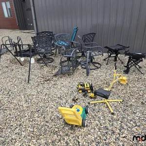 Assorted Deck Furniture & Toys
 UNRESERVED