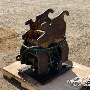 EXCAVATOR PLATE COMPACTOR