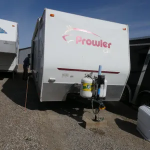 Prowler Travel Trailer Amazing Condition 