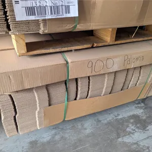 PALLET OF 700 CARDBOARD FLATS