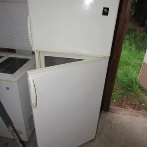 GE refrigerator & GE chest freezer