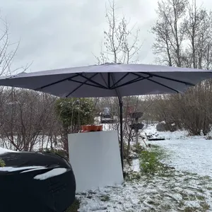 Deck umbrella. 6.5 ft squared.