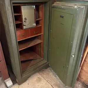 Tayler safe. w Combination, 24,5 x 27 x 46" High