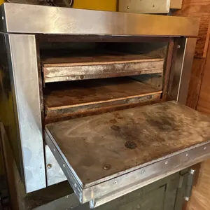 Garland Pizza oven, 220 volt, Works, 22x22.5x19" H