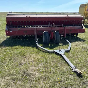 IH 620 Press Drills Always shedded, S/N