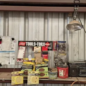 Sanding Disc, Display Stand & Working Radio