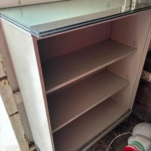 Metal Display Cabinet with glass doors