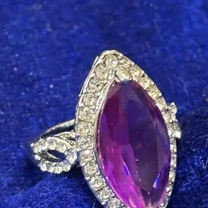 Vintage Marquise Pink Crystal Ring 4.93 gram
