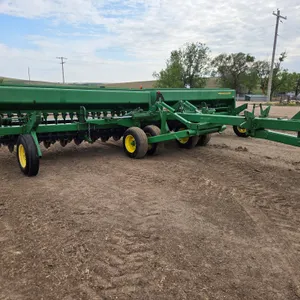 John Deere  455  Folding Drill - 25FT