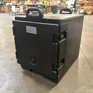 Cambro 300 MPC Insulated Food Pan Carrier