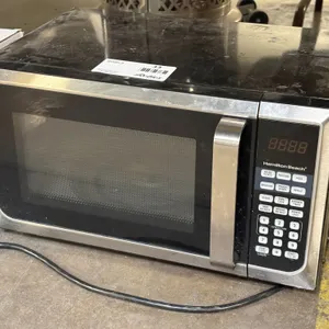 Hamilton Beach  Model P90D23AL-WR Microwave Oven