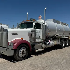 2000  Kenworth  W900   T/A  Conventional Petroleum Truck