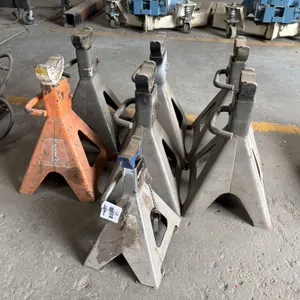 (7) Adjustable Jack Stands