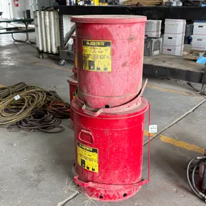 Justrite 09500 14-Gallon and 09700 21-Gallon Oily Waste Cans (14-Gallon Lid Broken)
